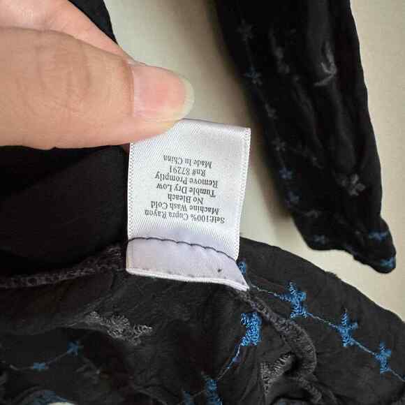 Johnny Was Open Front Embroidered Cardigan Sheer Black Blue Floral High Low Hem - Picture 7 of 10